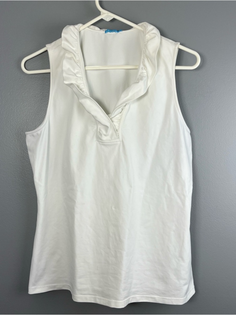 J. McLaughlin Durham White Sleeveless Ruffle V-Neck top